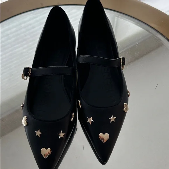 Black Karl Lagerfeld Women's Shoes with Gold Accents - Picture 5 of 6
